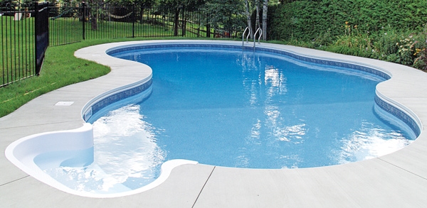 Latham_Vinyl_Liner_Pool